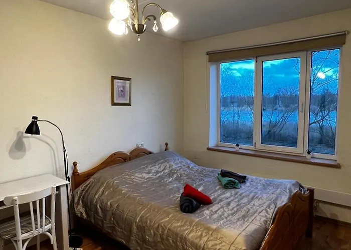 Cozy Family River View Flat Near The Seaside *