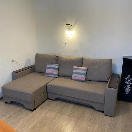 Апартаменти Cozy Family River View Flat Near The Seaside *