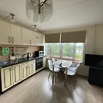 Cozy Family River View Flat Near The Seaside 리가